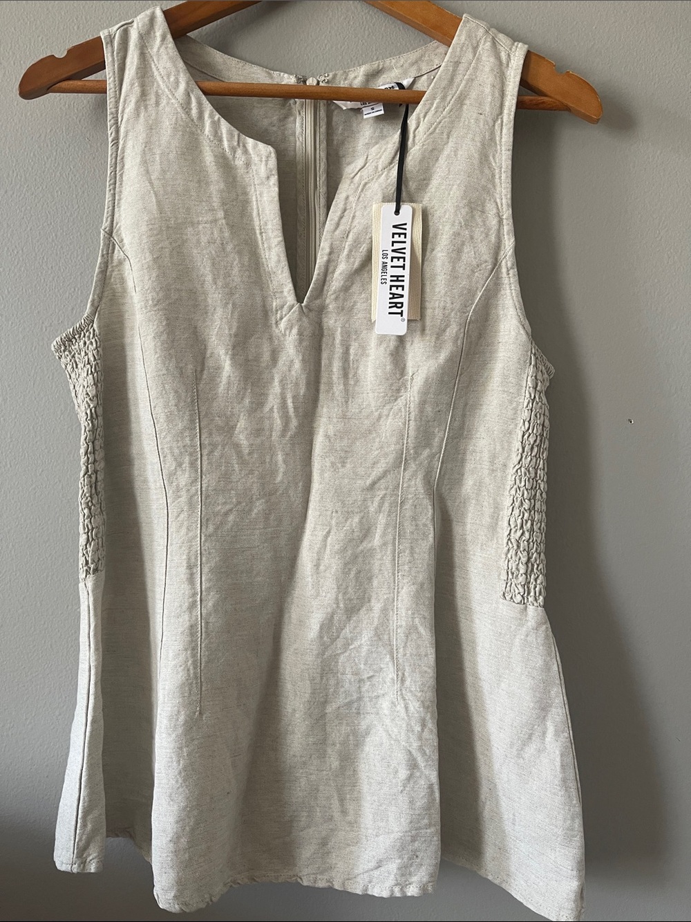 Linen blend Velvet Heart Cream Sleeveless V-Notch Linen-Blend Tunic with zipper